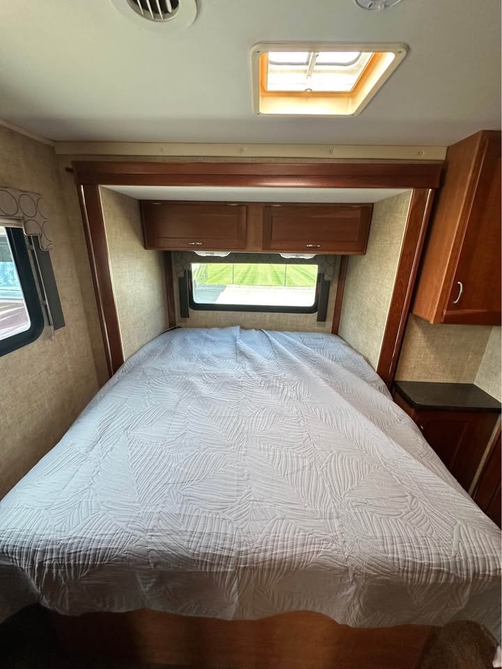 2018 Winnebago Minnie Winnie 26A