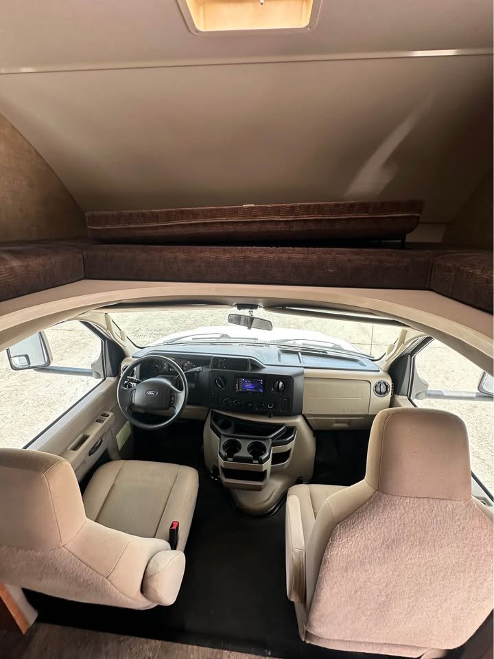 2018 Winnebago Minnie Winnie 26A