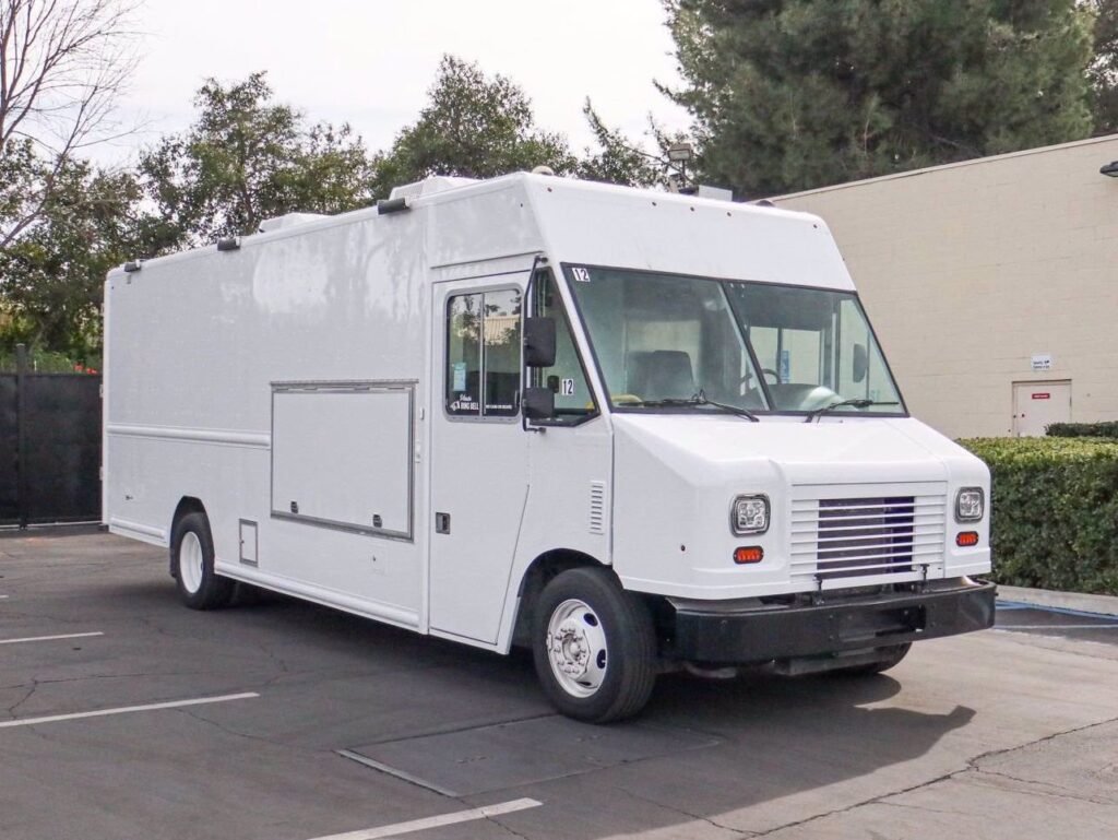 2019 Ford F-59 Commercial Stripped Chassis – Mobile Food Truck