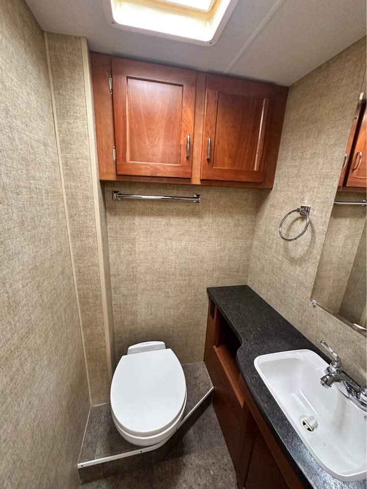 2018 Winnebago Minnie Winnie 26A