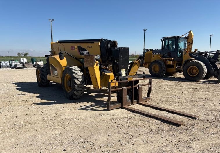 2017 Caterpillar TL1255D Telehandler