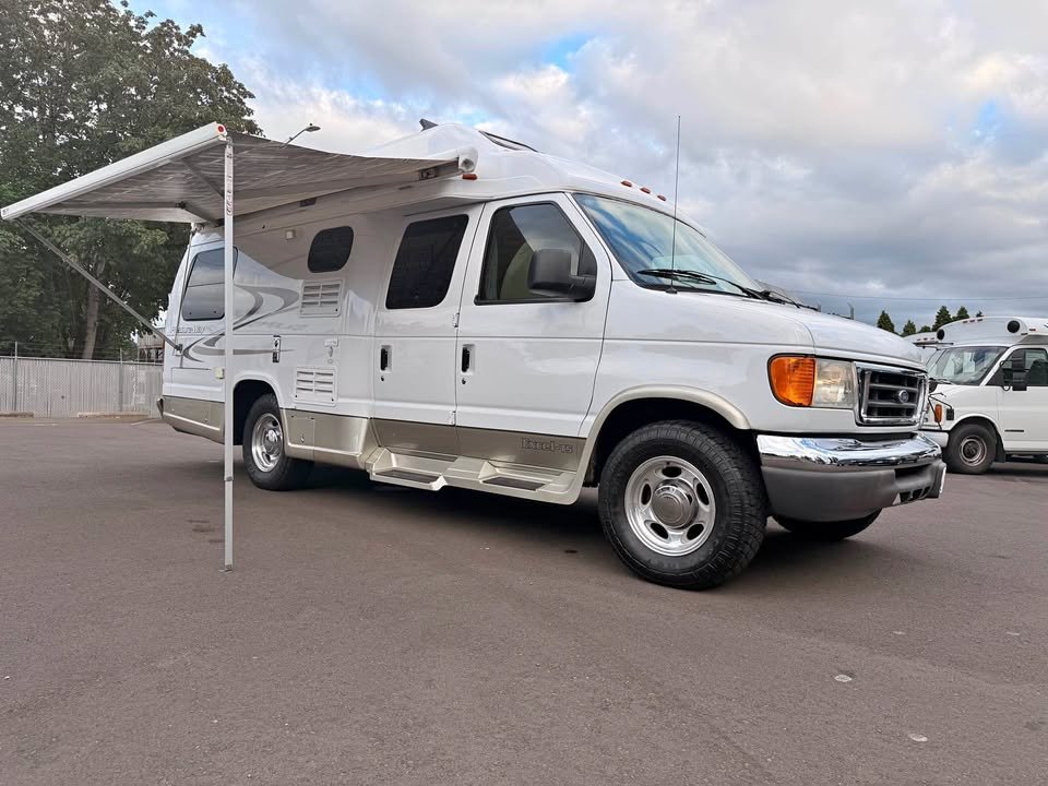 2008 Pleasure-Way Excel TS – Class B Motorhome